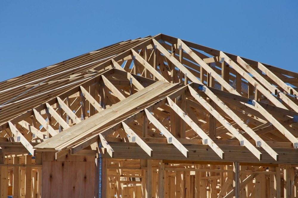 Roof framing from outside: Trusses and structural work in progress